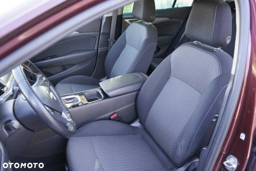 Opel Insignia - 8