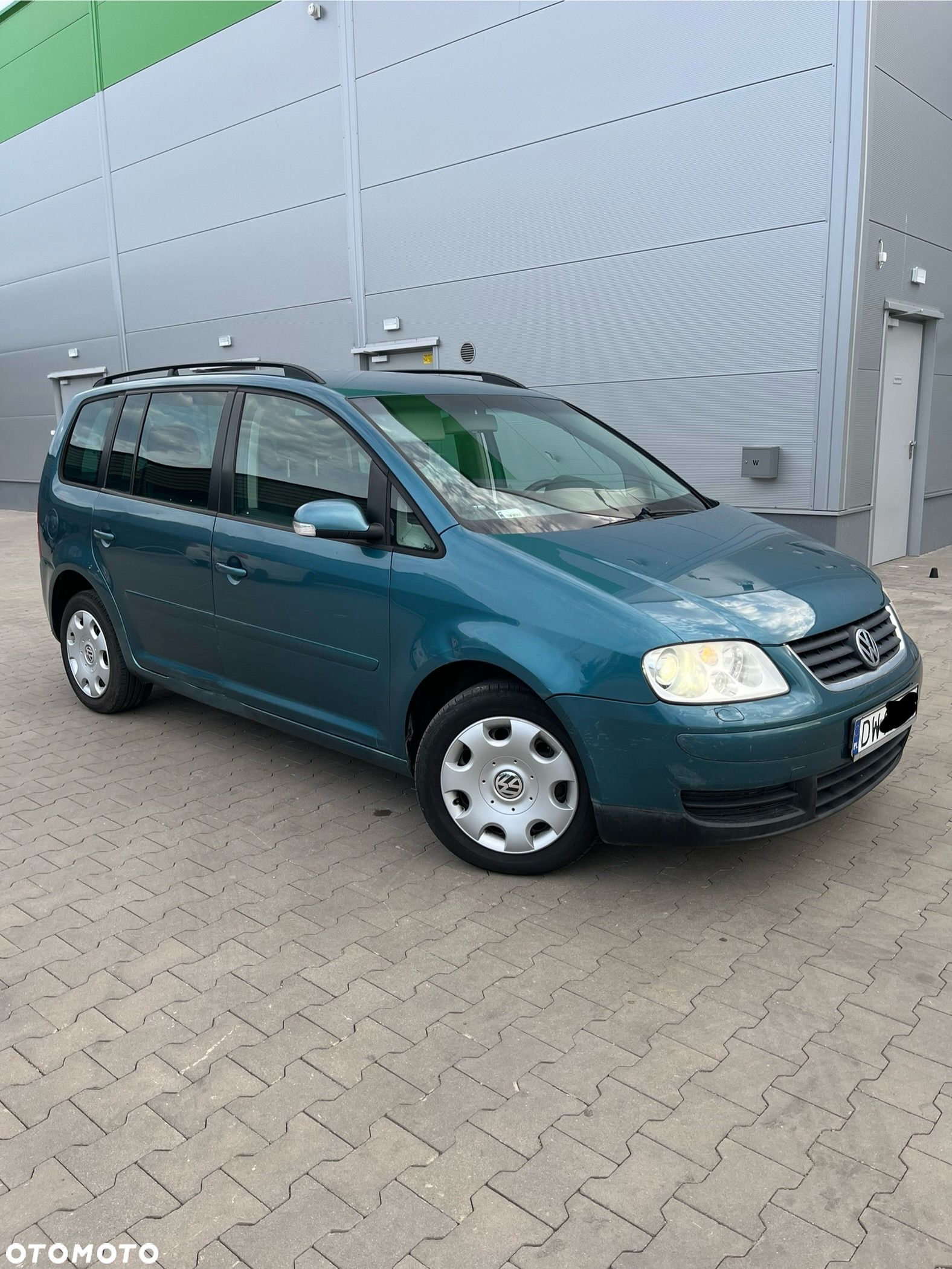 Volkswagen Touran 2.0 TDI Highline - 1