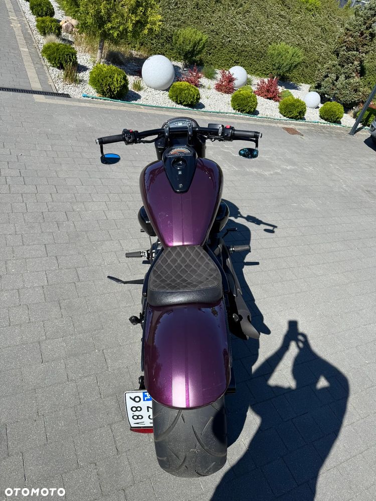 Suzuki Boulevard - 9