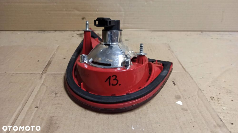 # LAMPA LEWY TYŁ W KLAPĘ VW GOLF V  HB nr 1K6945093F - 2