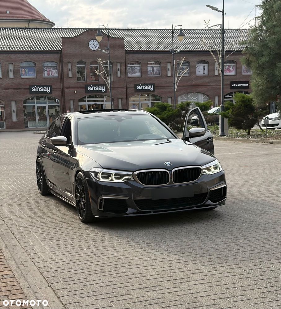 BMW Seria 5 M550i xDrive sport - 1