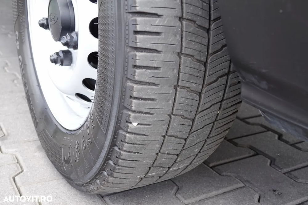 Ford TRANSIT 350 / PLATFORMĂ / MANUALĂ / 3 LOCURI / MASĂ NETĂ 3500 KG / - 19