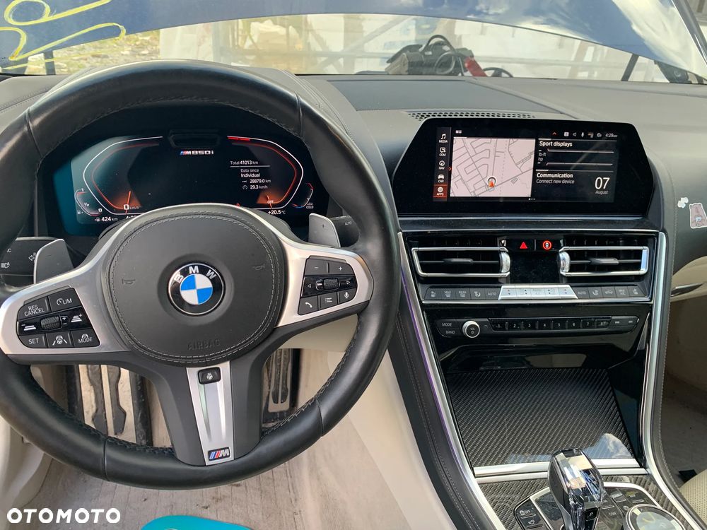 BMW Seria 8 - 22