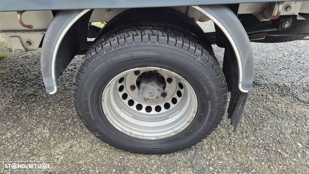 VW Crafter 35 2.0 TDI 136 C. Tripla Longa Bluemotion - 18