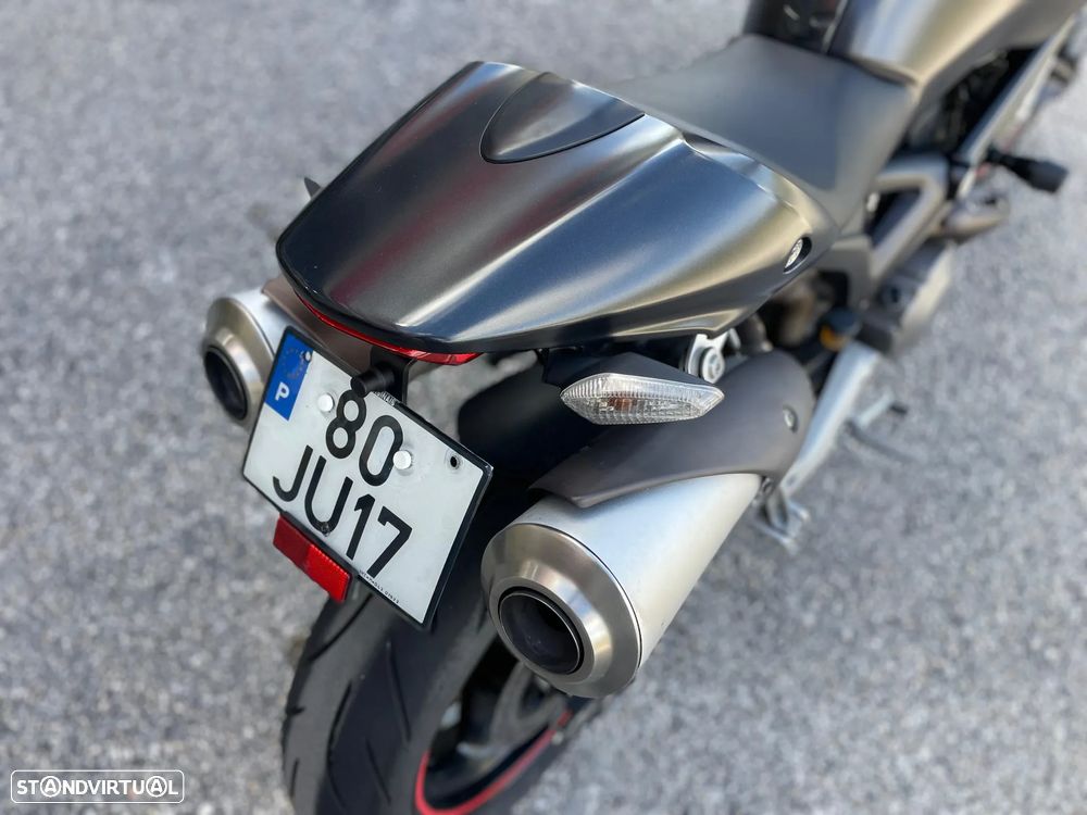Ducati Monster 696 + - 13