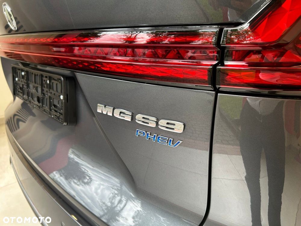 MG S9 - 11