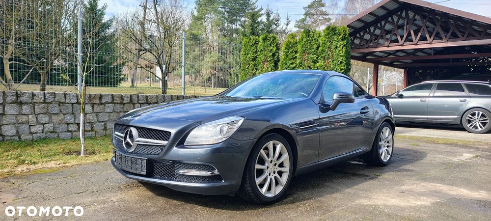 Mercedes-Benz SLK 200 (BlueEFFICIENCY) - 4