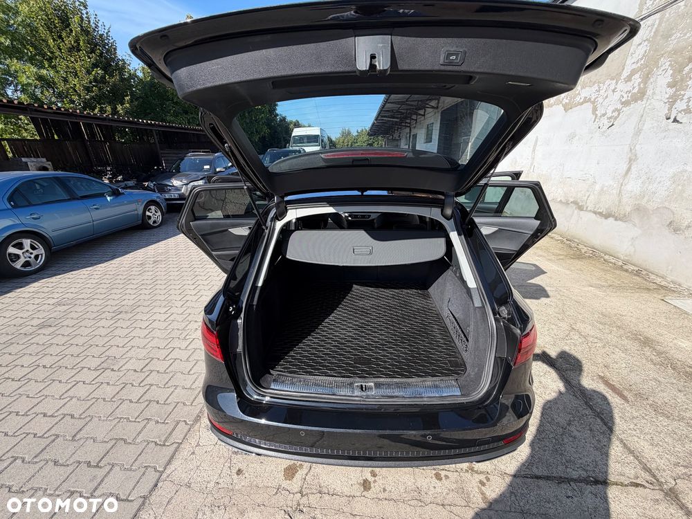 Audi A4 Avant g-tron 2.0 TFSI S tronic design - 22