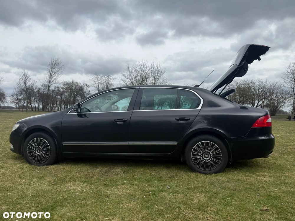 Skoda Superb 2.0 TDI Elegance - 8