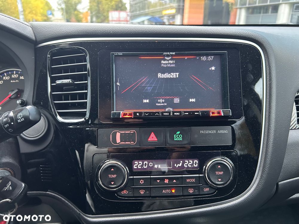 Mitsubishi Outlander - 22