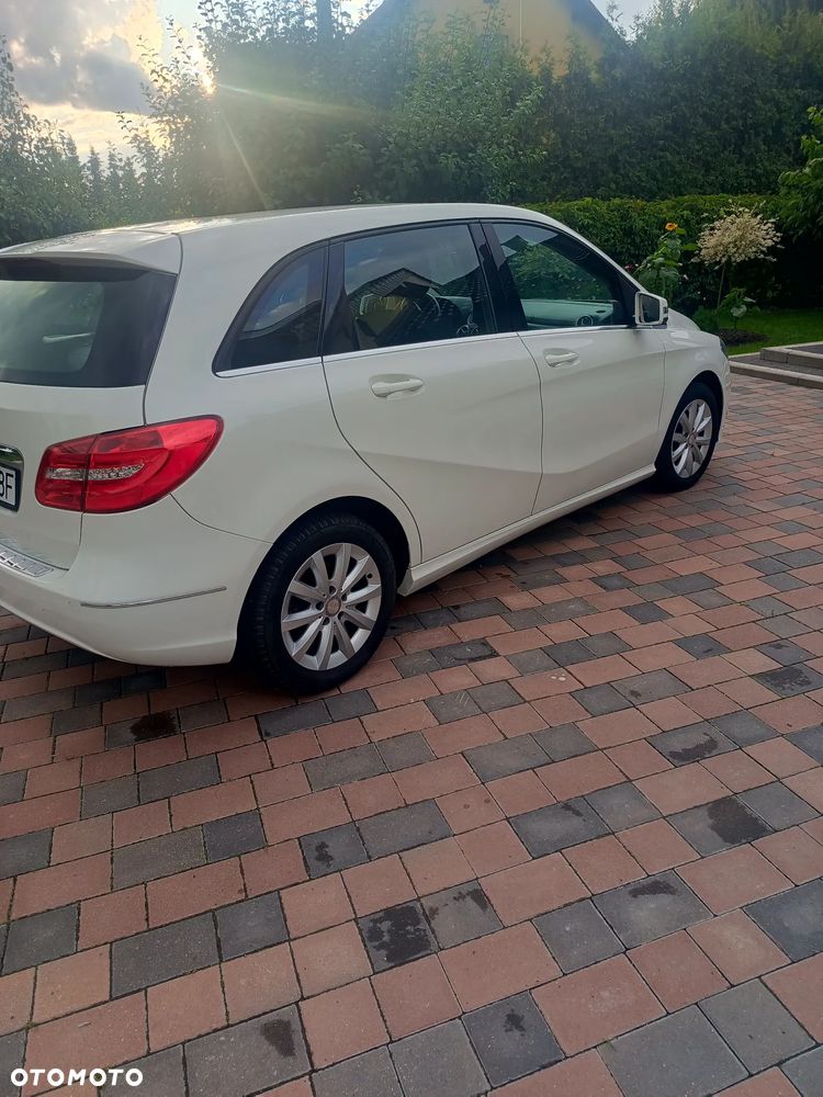 Mercedes-Benz Klasa B 180 CDI - 30
