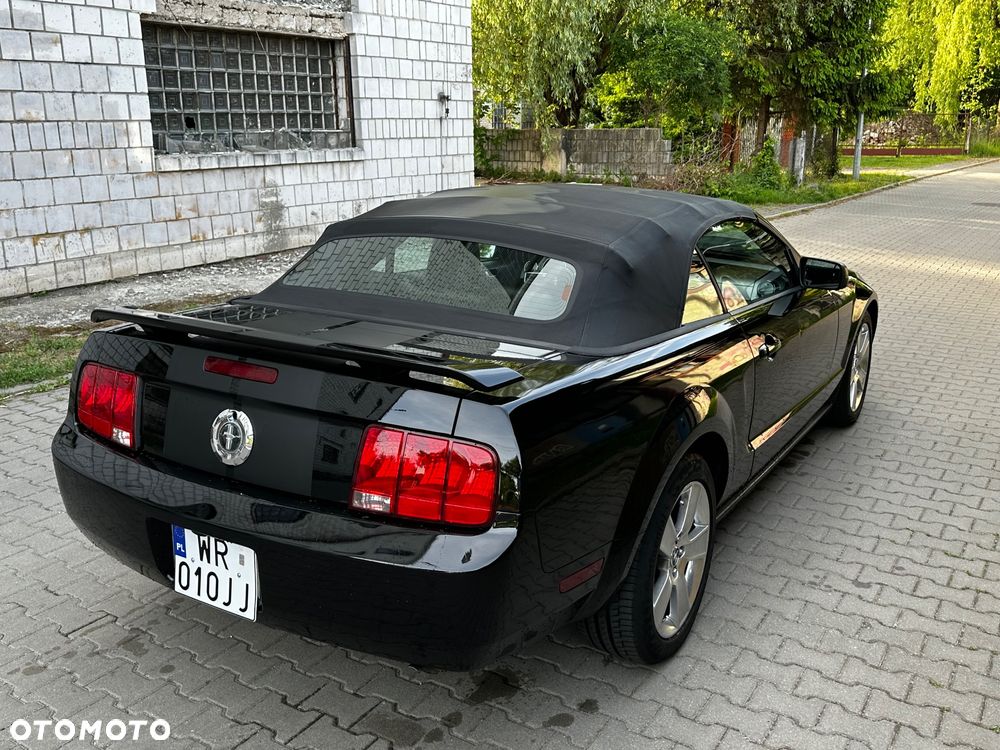 Ford Mustang - 5