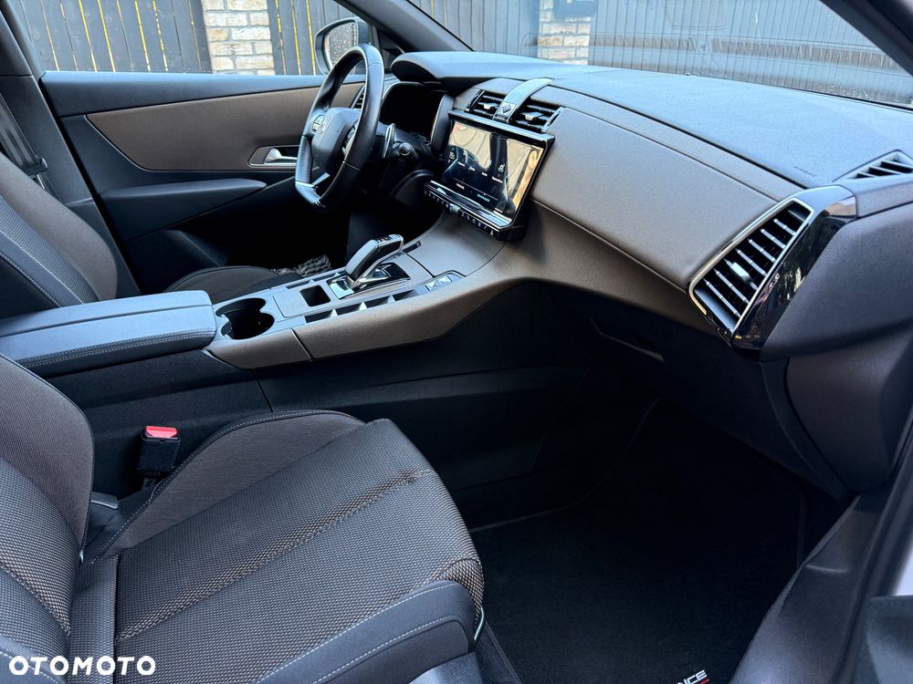 DS Automobiles DS 7 Crossback - 32