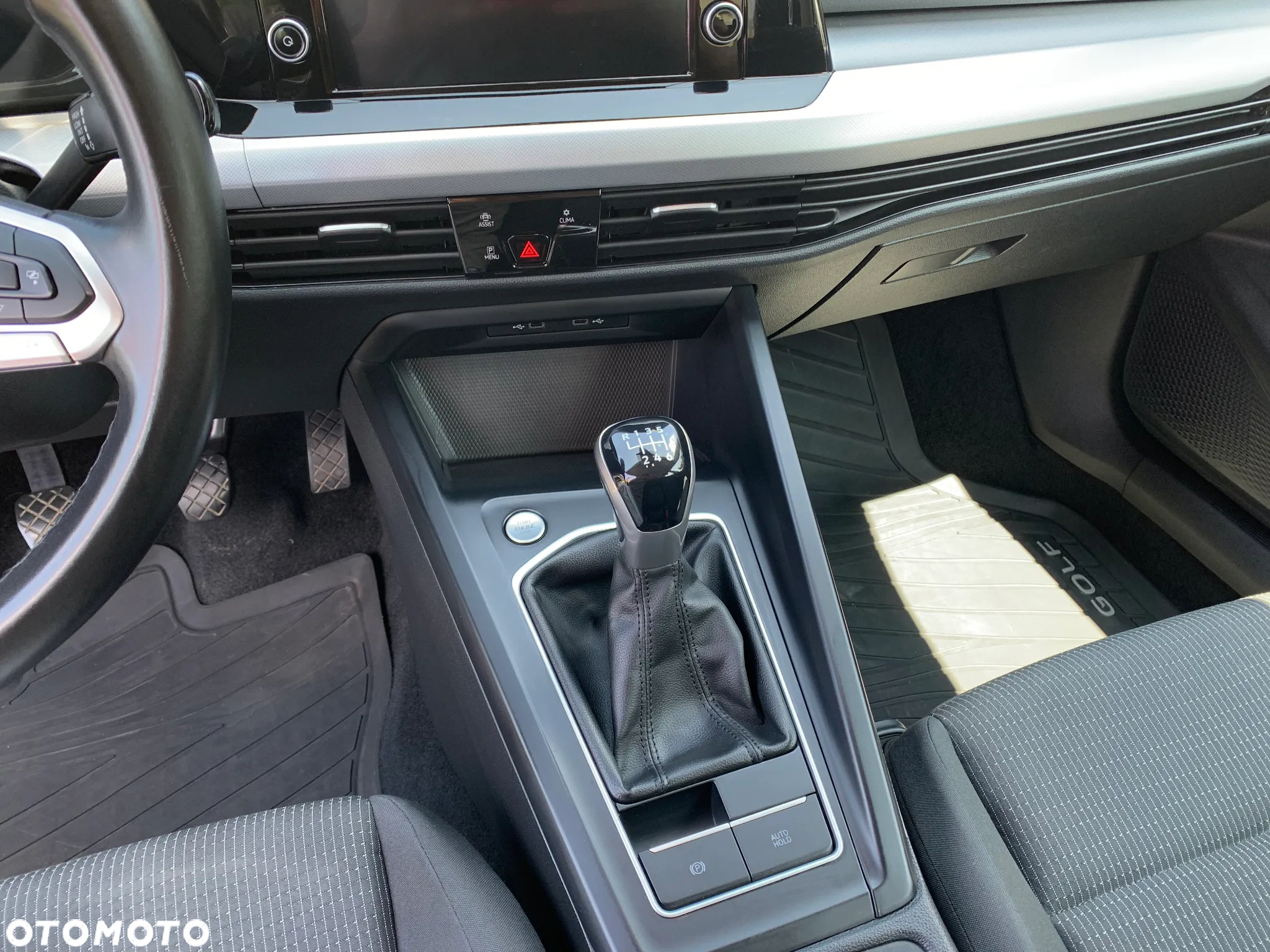 Volkswagen Golf VIII 1.0 TSI - 11