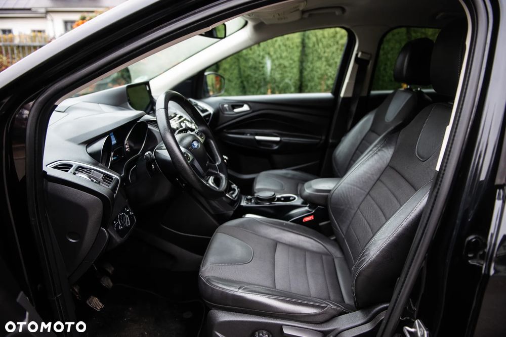 Ford Kuga 2.0 TDCi 4x4 Titanium - 19