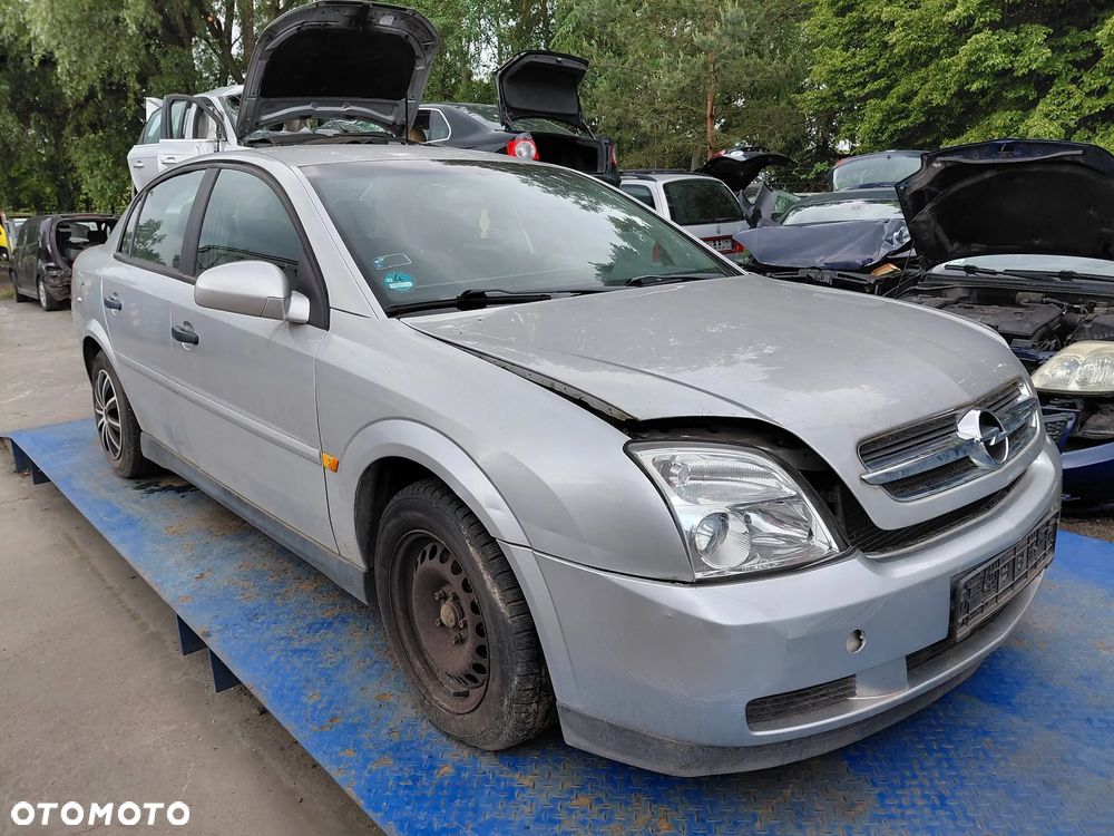 Na części: Opel Vectra Rok 2002  Pojemność 2198 Moc 108 kw Benzyna - 1