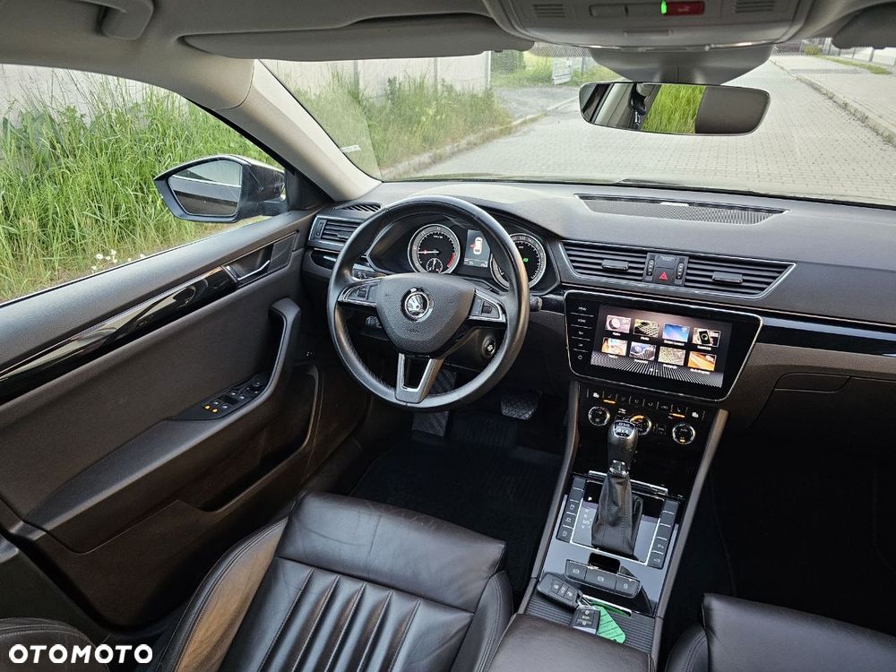 Skoda Superb 2.0 TDI 4x4 L&K DSG - 21
