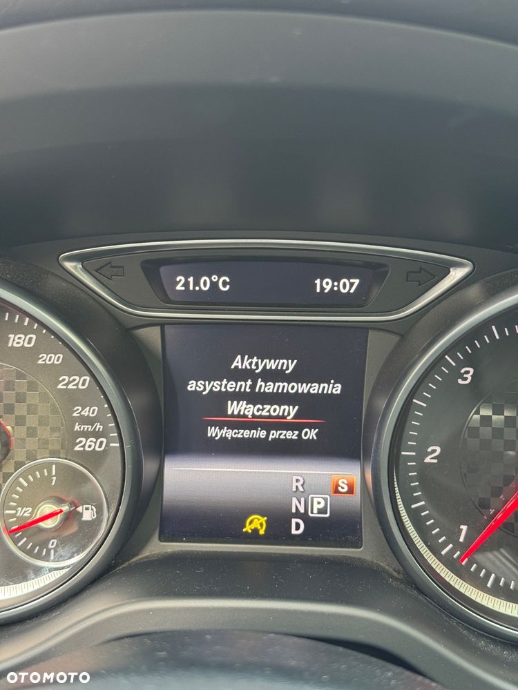 Mercedes-Benz Klasa A 180 d 7G-DCT AMG Line - 30