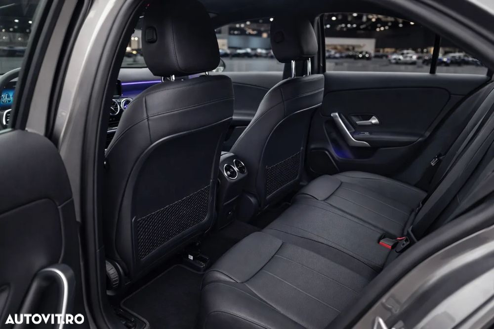 Mercedes-Benz A 200 d Sedan Aut. - 4