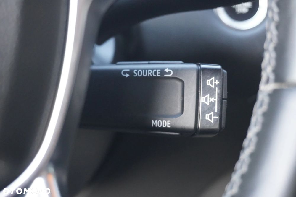 Renault Captur TCe Mild Hybrid 140 GPF TECHNO - 35