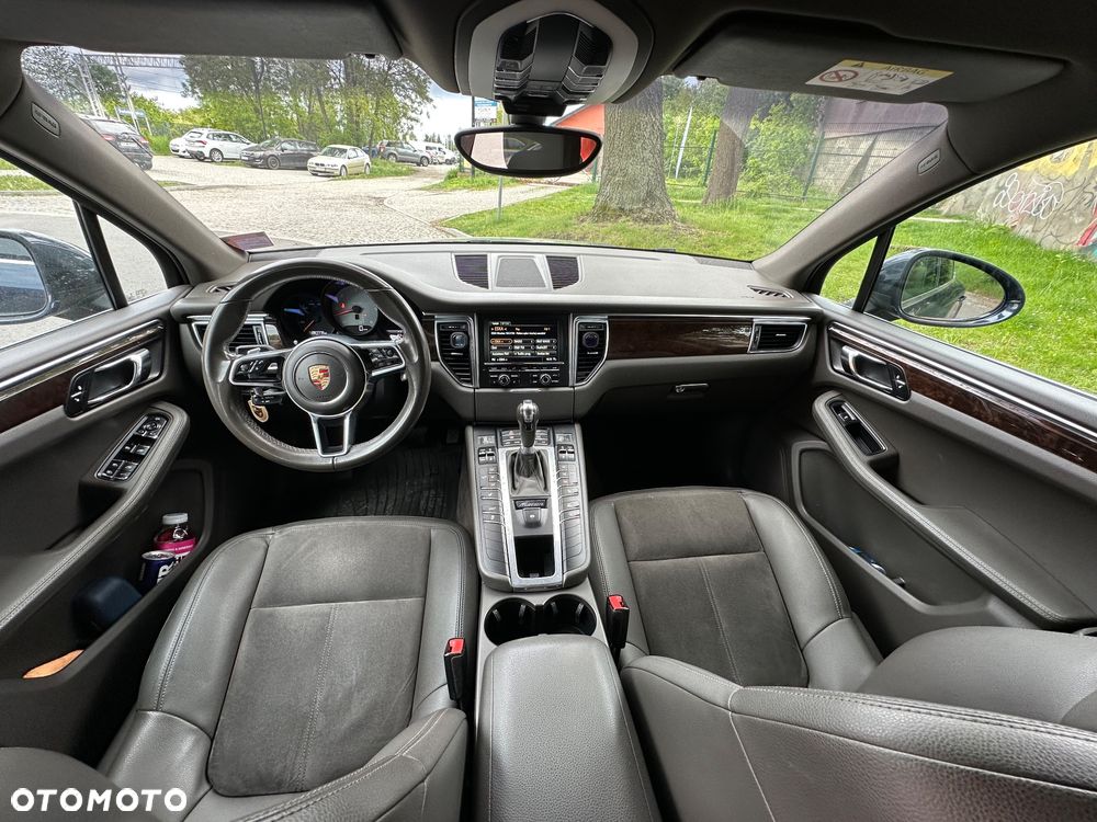 Porsche Macan - 22