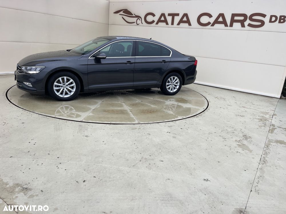 Volkswagen Passat - 6