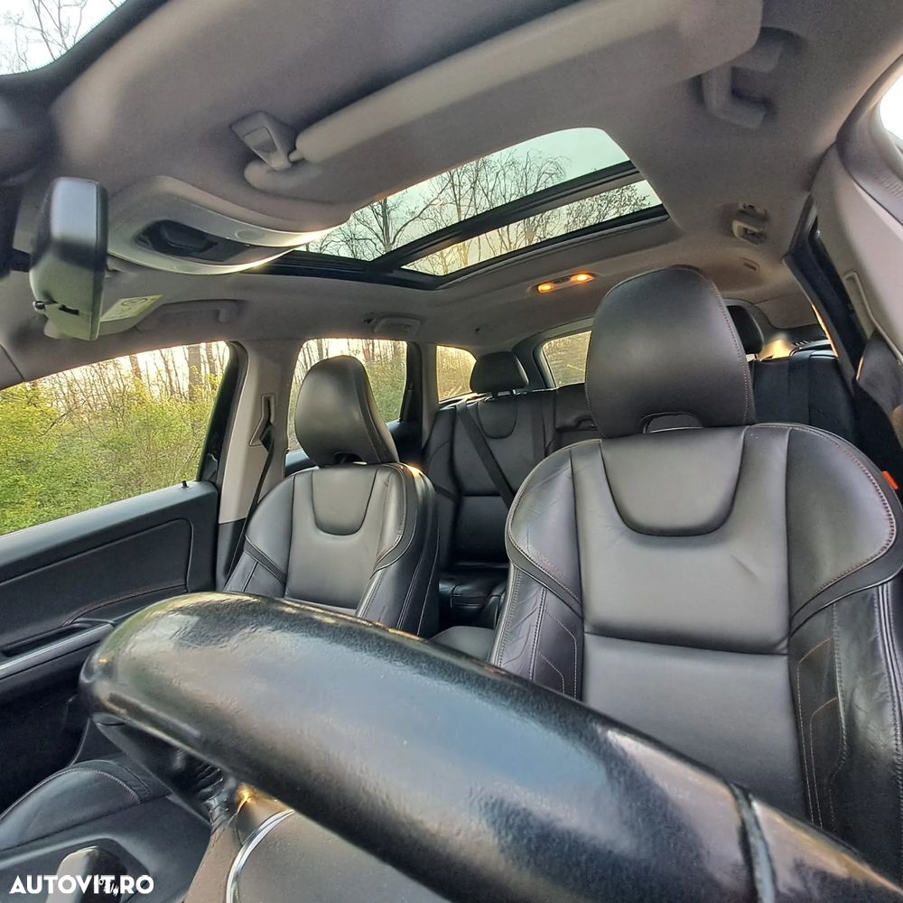 Volvo XC 60 D3 Momentum - 9
