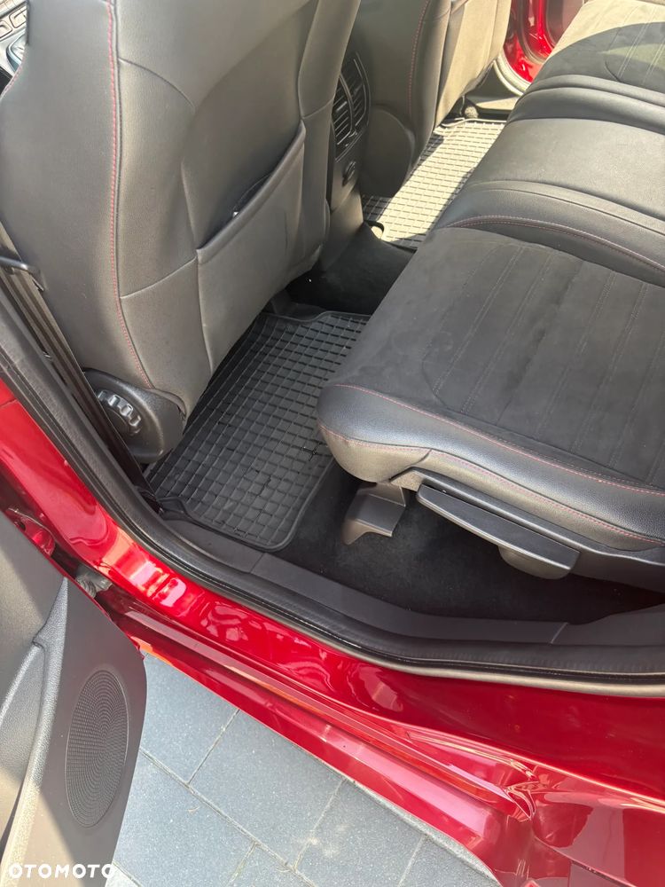 Ford Kuga - 17