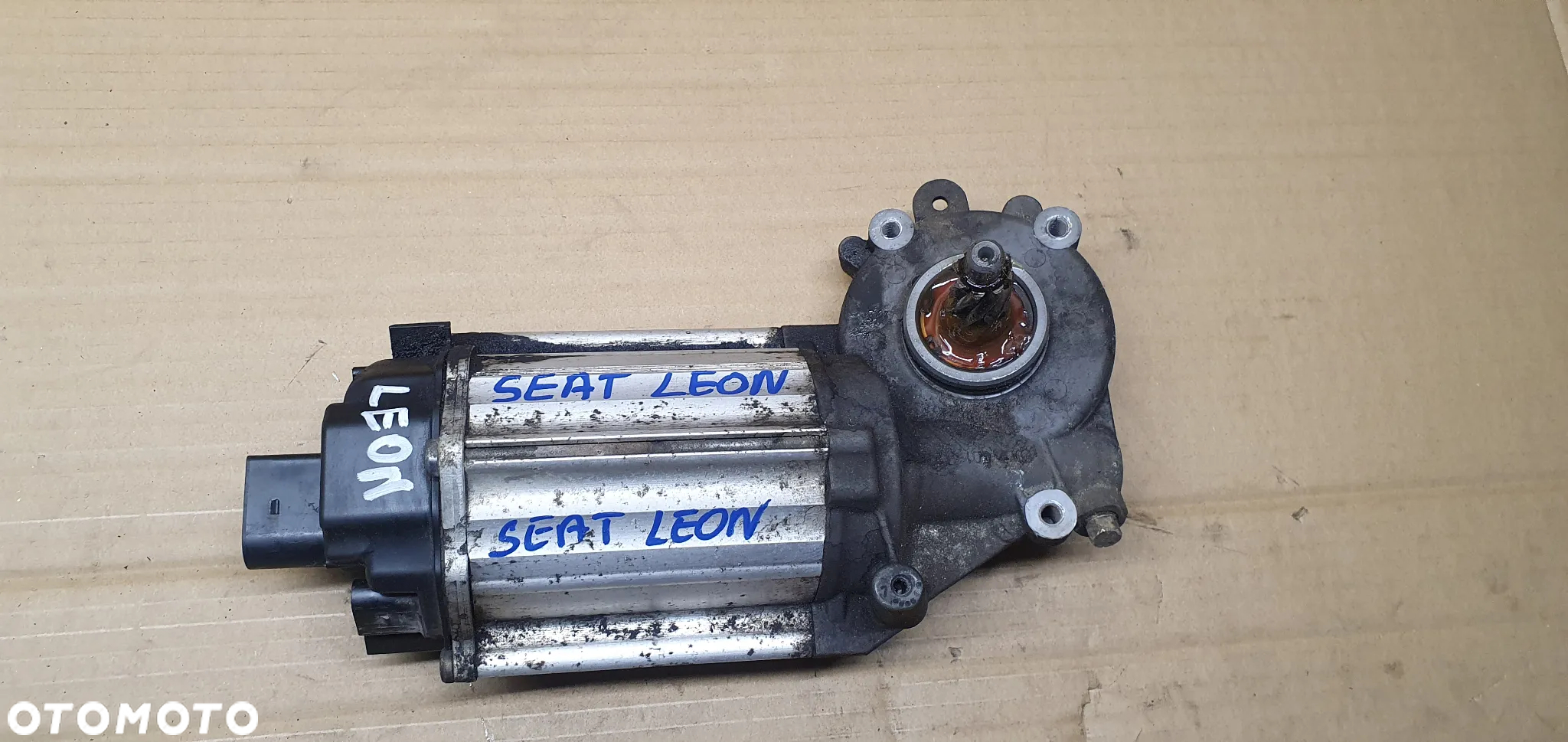 Silnik maglownicy przekładni kierowniczej Seat Leon II 1K0909144M - 2