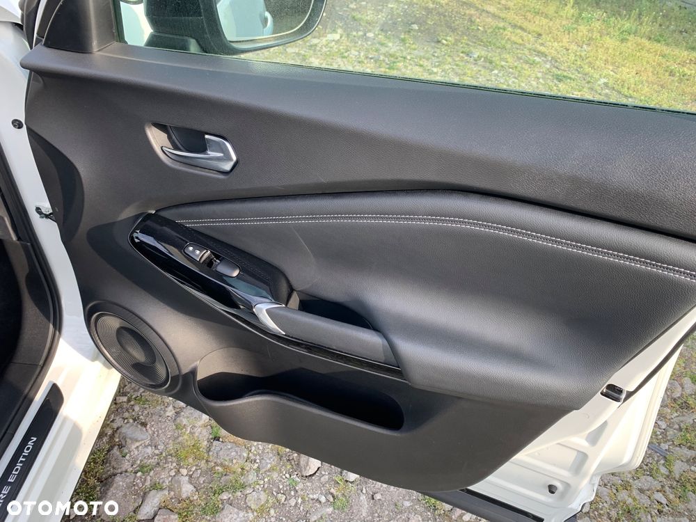 Nissan Juke 1.6 4AMT Premiere Edition - 31