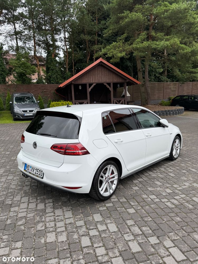 Volkswagen Golf 2.0 TDI BMT GTD - 40