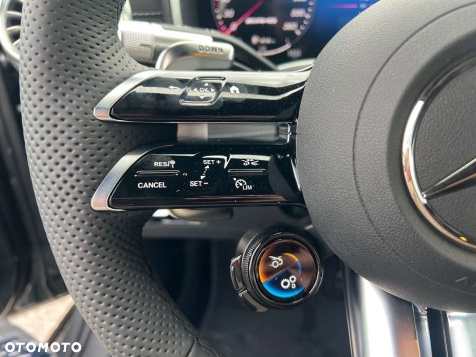 Mercedes-Benz AMG GT 43 mHEV - 8