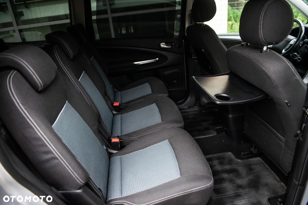 Ford Galaxy 2.0 TDCi Ghia - 23