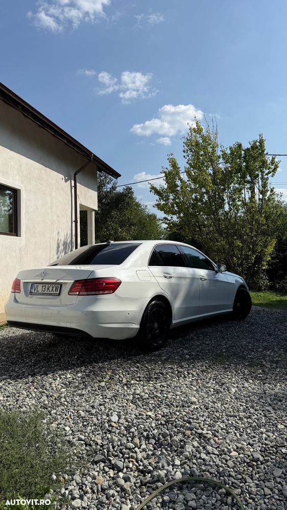 Mercedes-Benz E 200 T BlueTEC 7G-TRONIC Elegance - 2