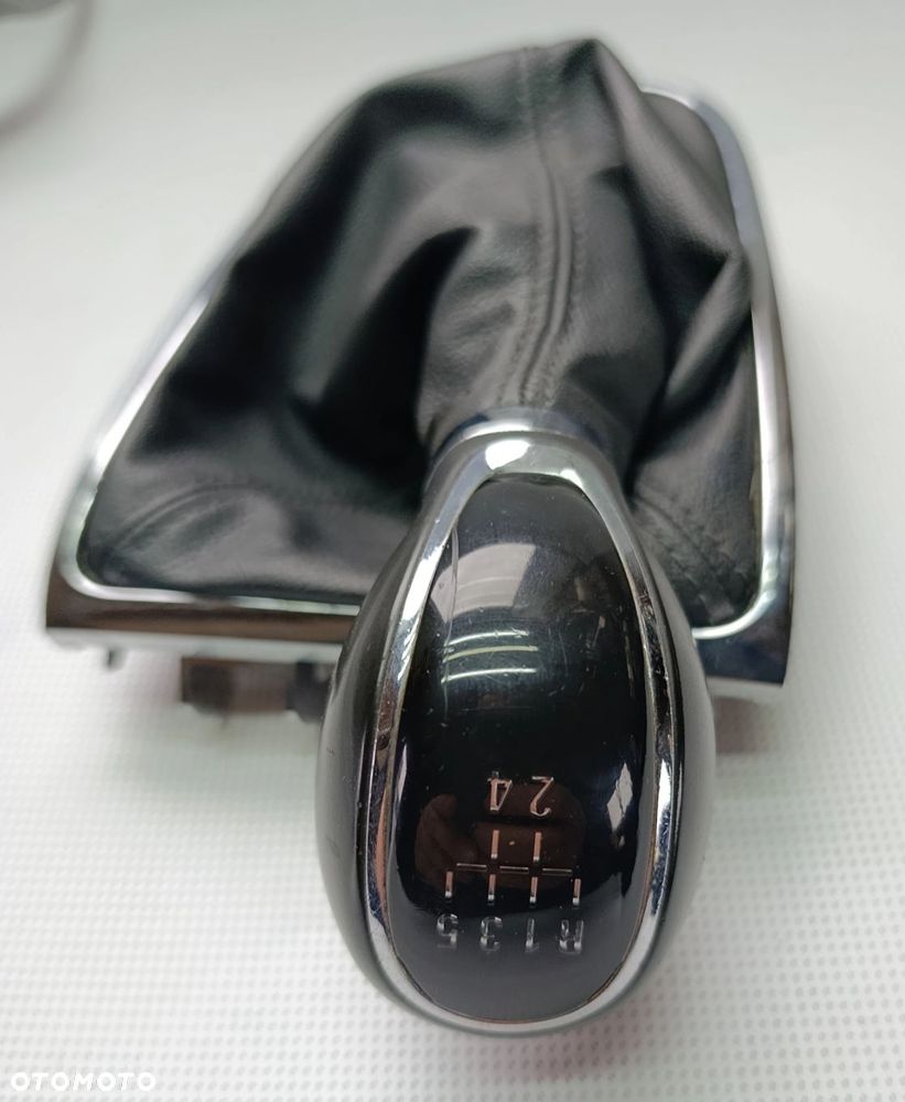 Astra J gałka zmiany biegów lewarek mieszek 1,4 1,6 benzyna Astra IV Opel - 1