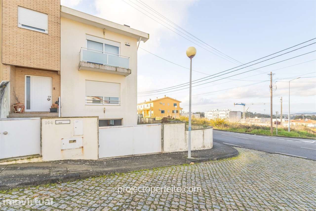 Moradia Geminada T3+1 Venda em Argoncilhe,Santa Maria da Feira