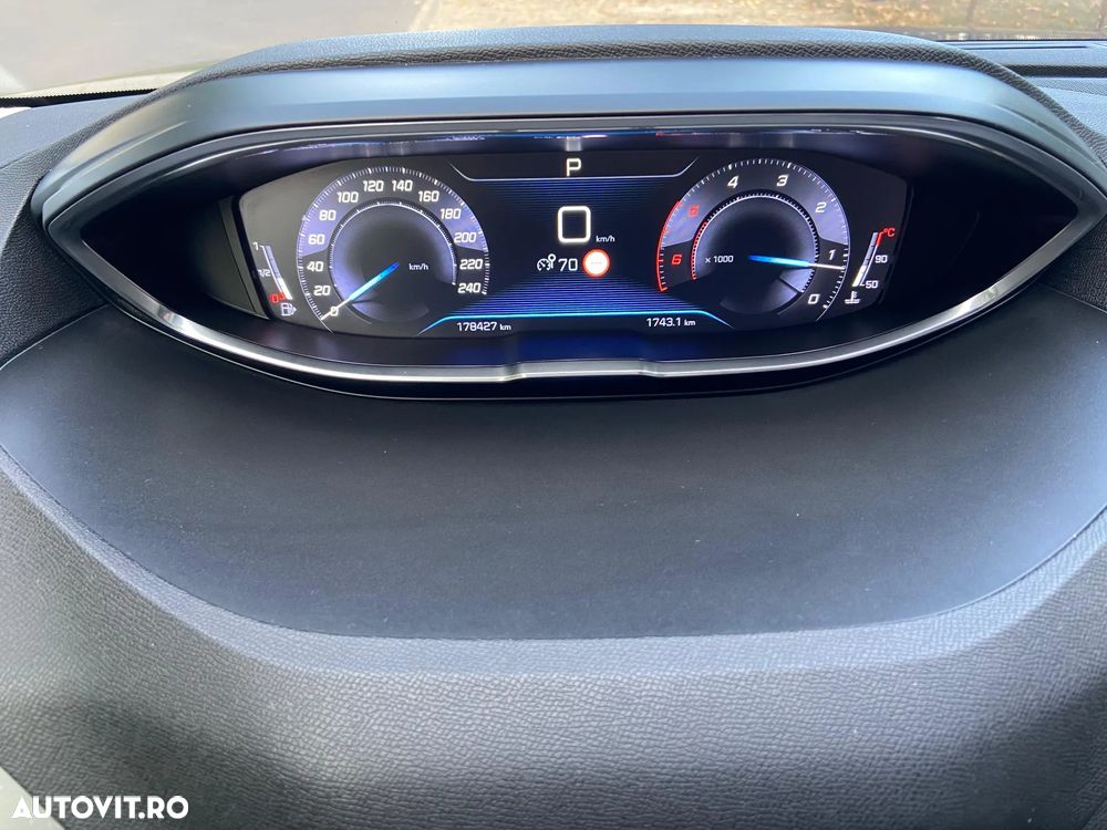 Peugeot 3008 BlueHDi 130 Stop & Start EAT8 Active Business-Paket - 27