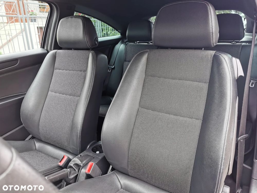 Opel Astra 1.6 Sport - 10