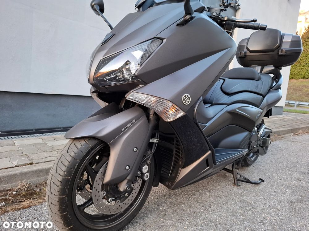 Yamaha Tmax - 25