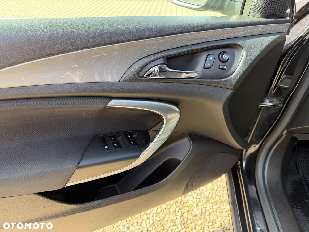 Opel Insignia 2.0 CDTI - 9