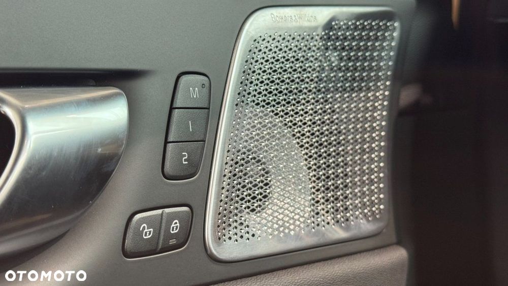 Volvo XC 60 - 23