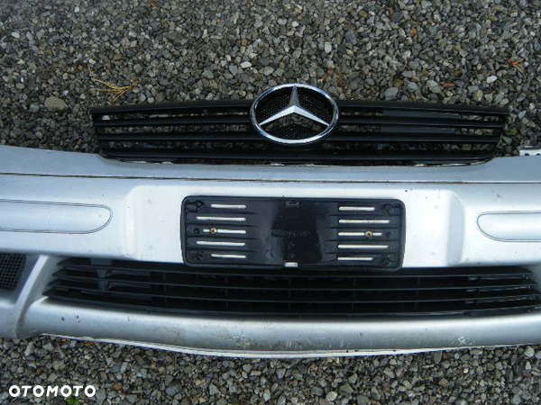 Zderzak przedni przod Mercedes VANEO w414 =radom