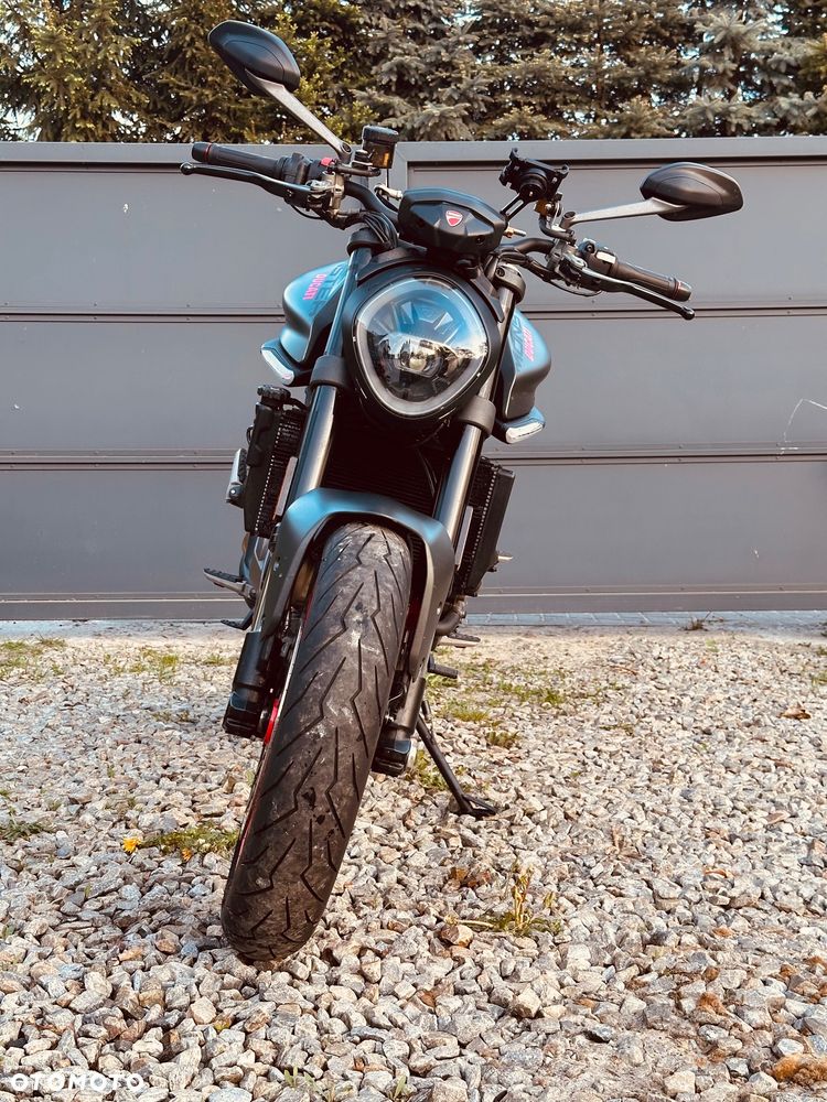 Ducati Monster - 12