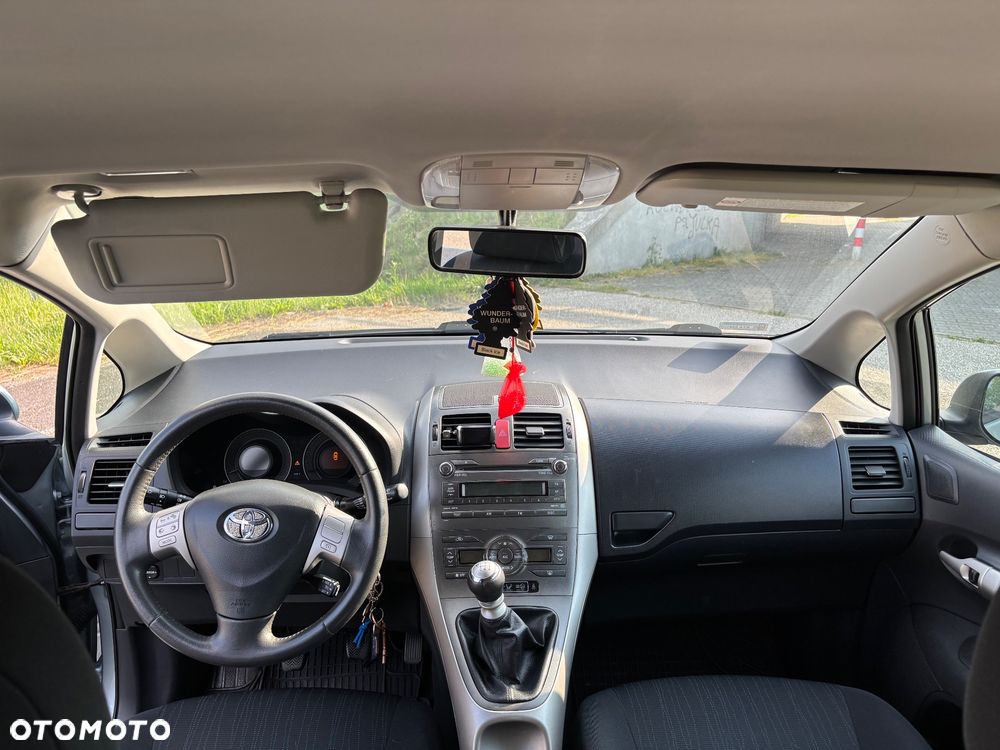 Toyota Auris 2.0 D-4D - 26