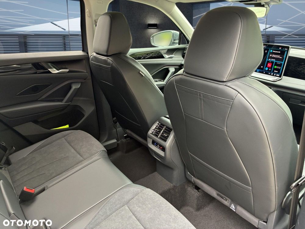 Volkswagen Tiguan - 28