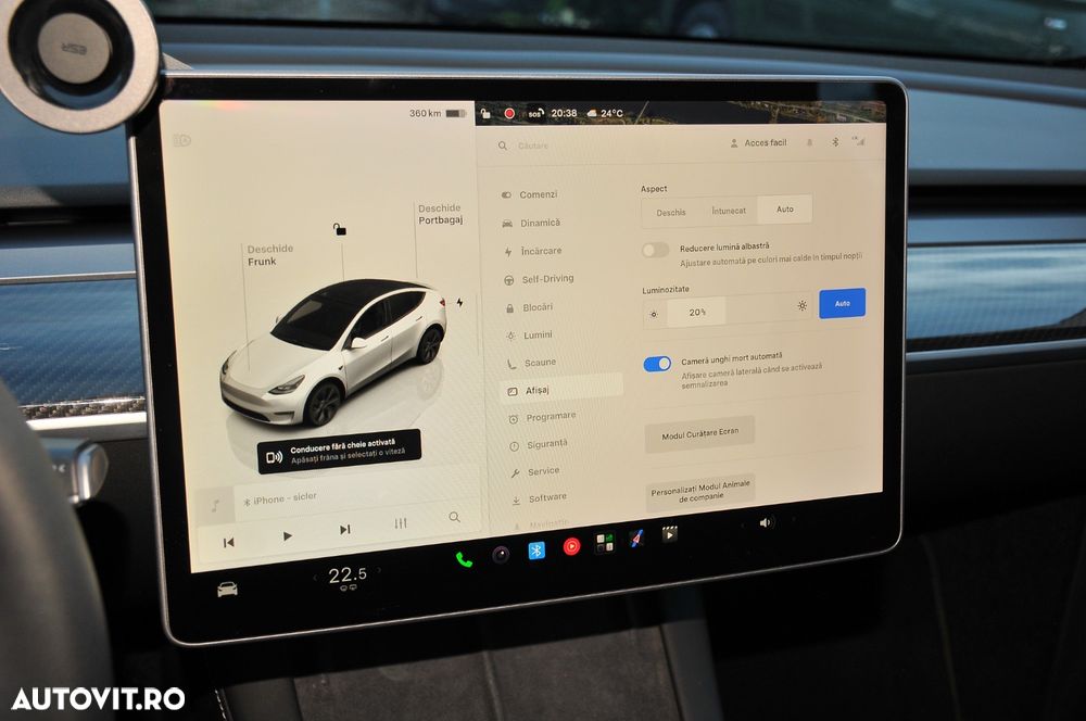 Tesla Model Y Long Range Dual Motor AWD - 23