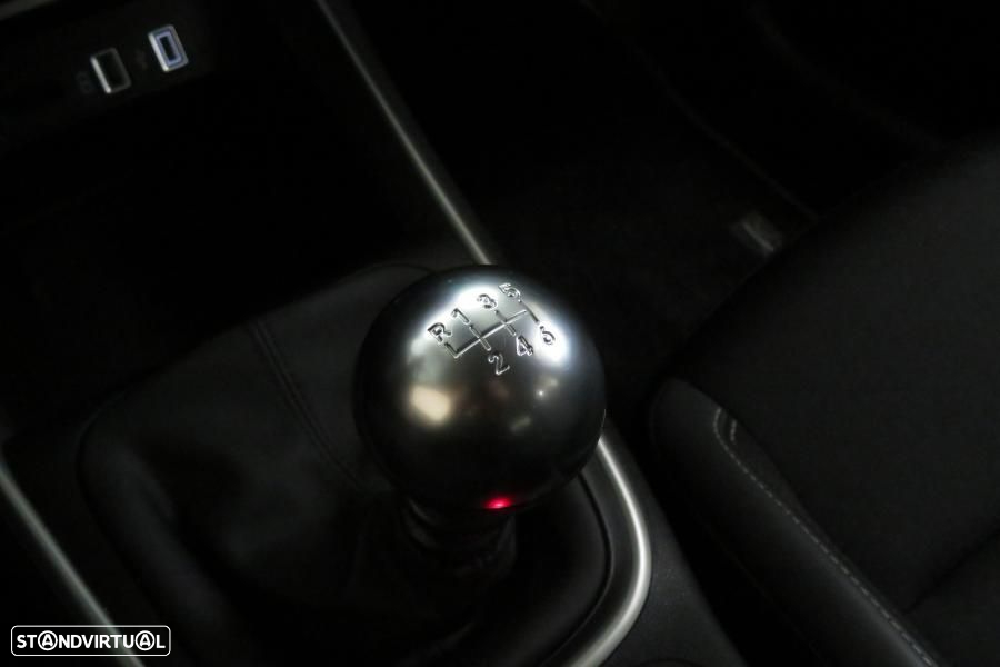 Jeep Avenger 1.2 GSE T3 Altitude - 23