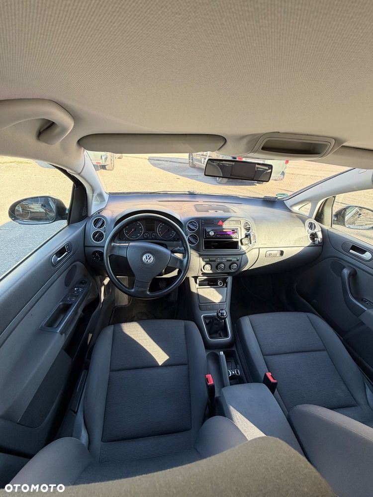 Volkswagen Golf 1.6 FSI Trendline - 3