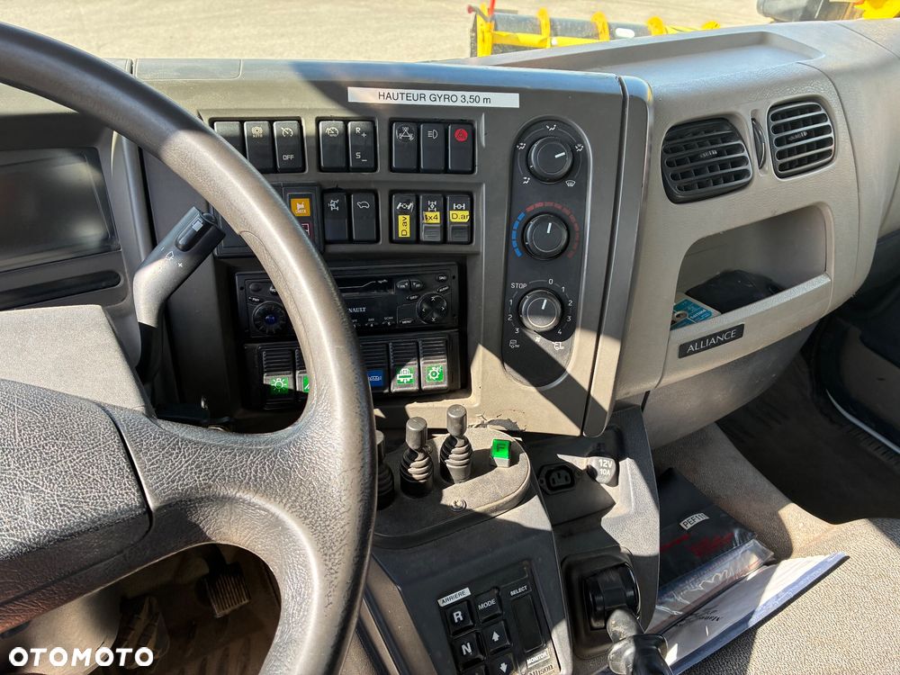 Renault Midlum 4x4 - 11