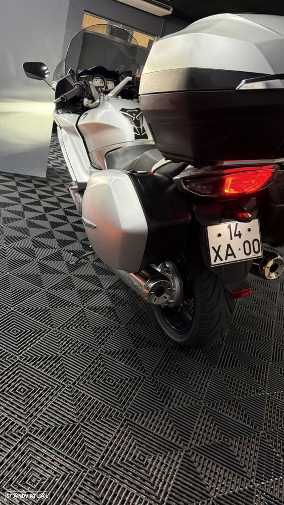 Yamaha FJR Ultimate Edition - 22